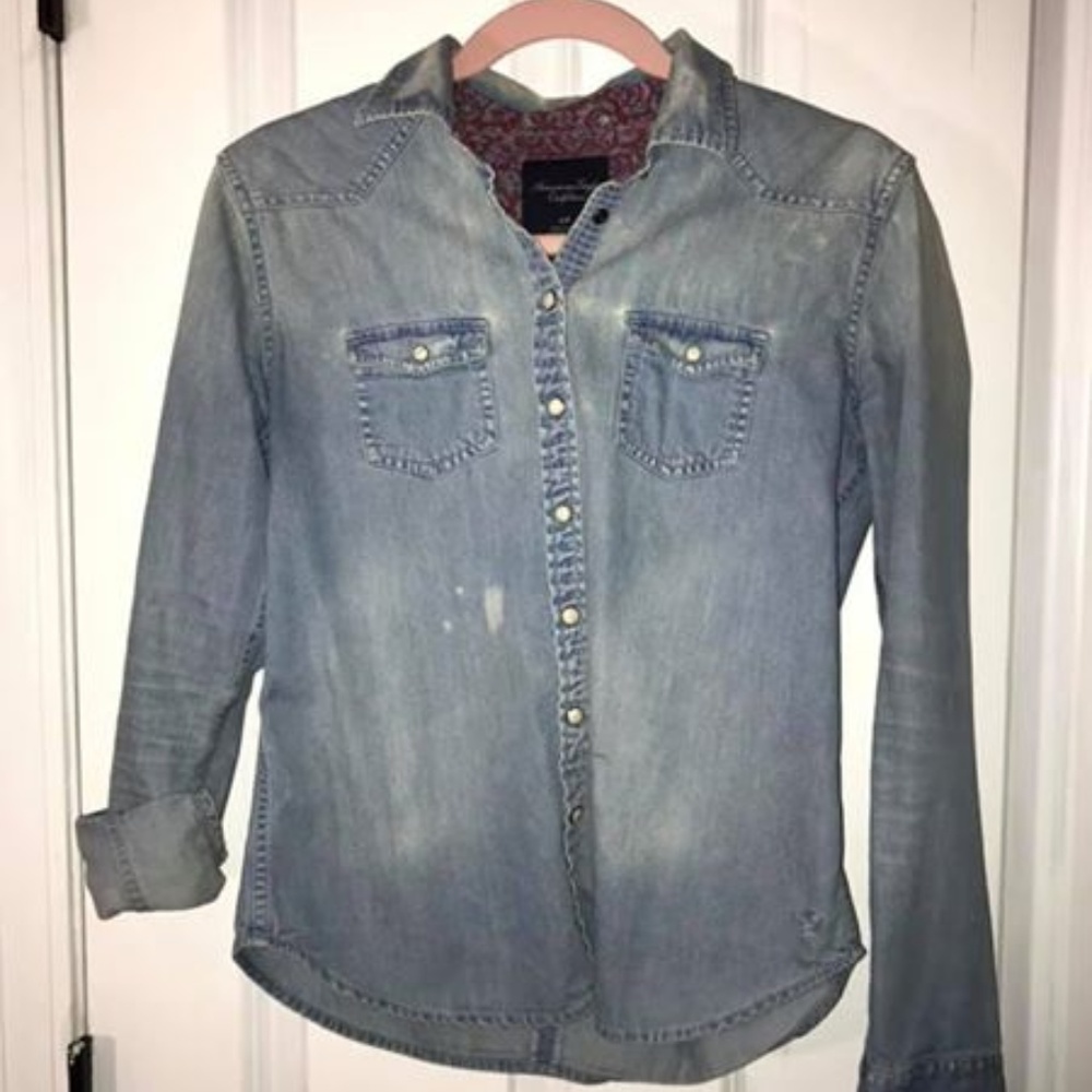 Denim Shirt with rollable sleeves & cream buttons